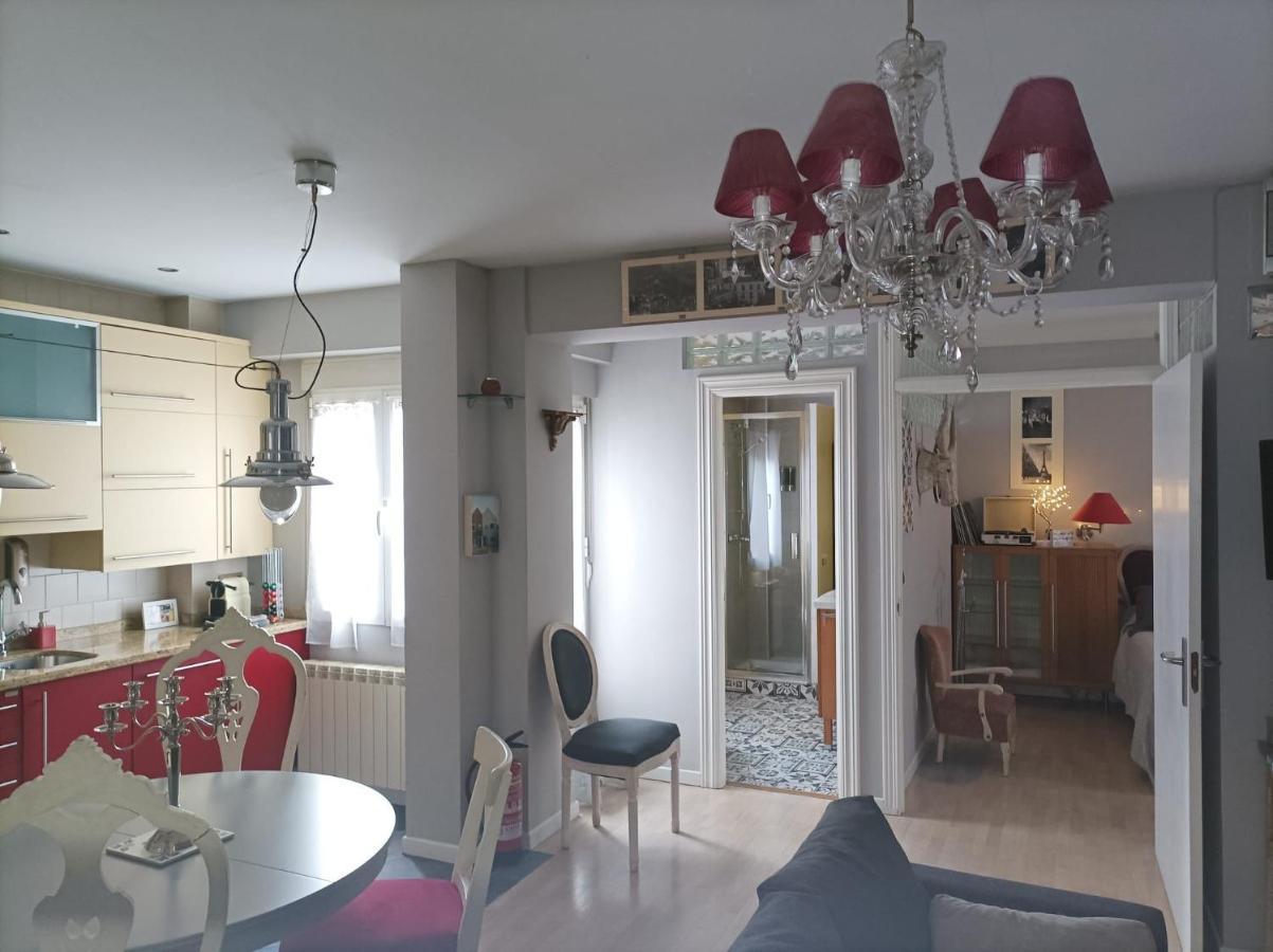 Apartamento San Quirce - Centrico Y Reformado- Wifi Y Netflix Valladolid Eksteriør bilde