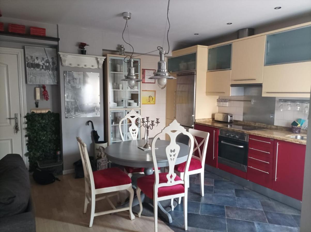 Apartamento San Quirce - Centrico Y Reformado- Wifi Y Netflix Valladolid Eksteriør bilde